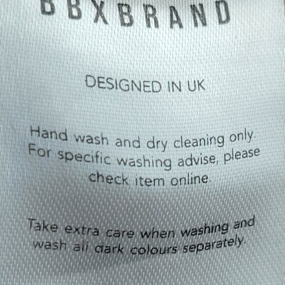 BBXBRAND Luxury Brown Ribbed Zip-Up Cropped Long Sleeve Top - Picture 7 of 7